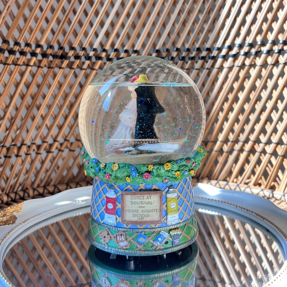 Renoir “Dance at‎ Bougival” Musical Snow Globe 7” Impressionist Art Collectible